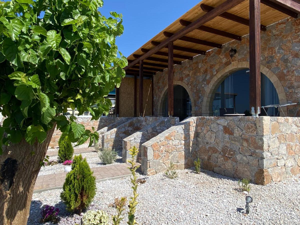 Blue Sky Apartment Frangocastelo Exterior photo