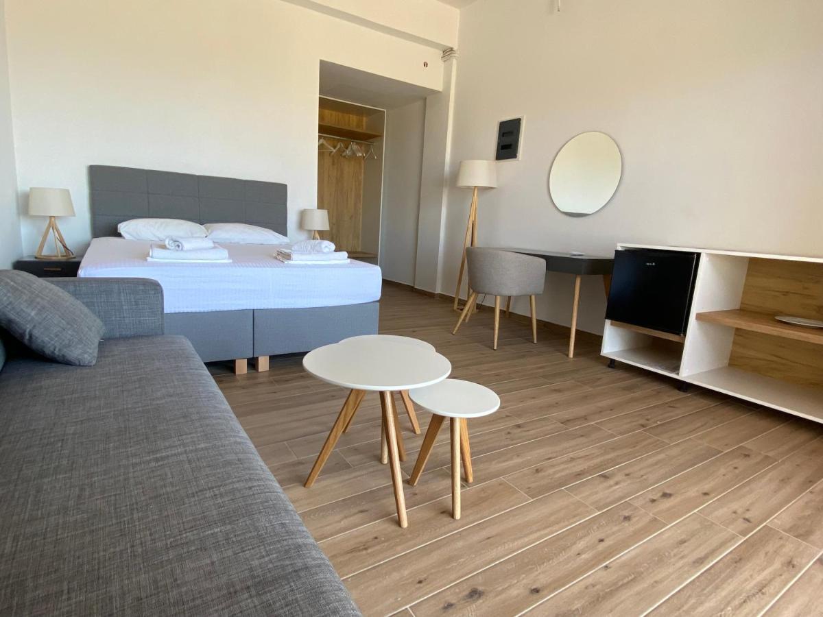 Blue Sky Apartment Frangocastelo Exterior photo
